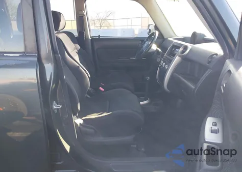 2005 Scion Xb from USA, damaged, VIN JTLKT324350183827